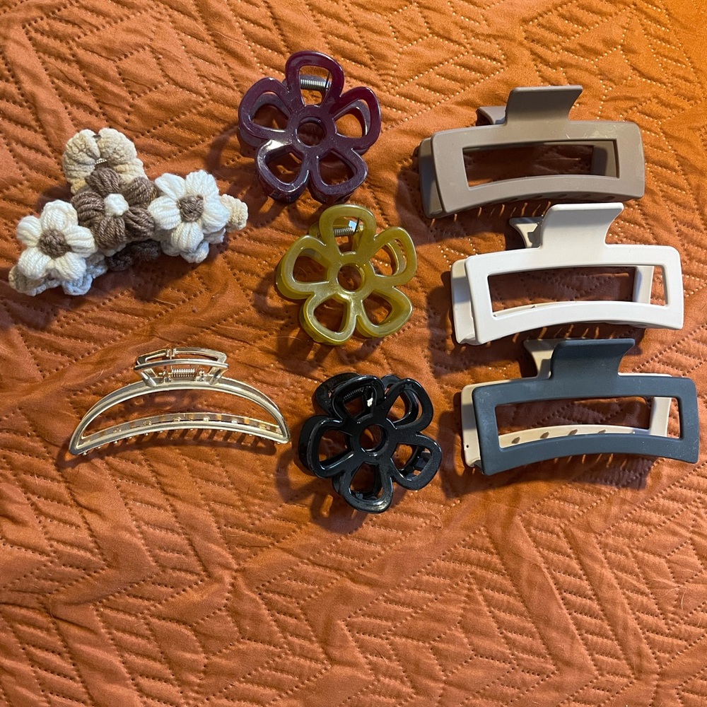 Claw clips